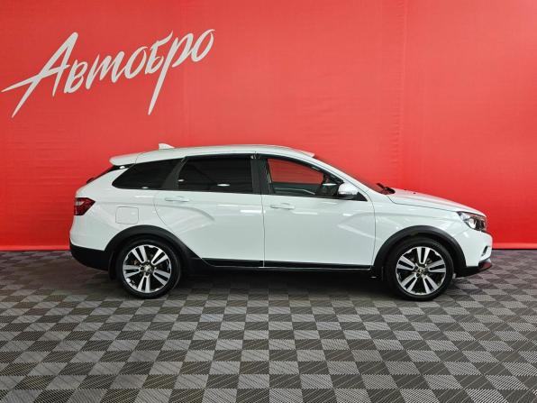Lada (ВАЗ) Vesta I с пробегом 2019 года, цена 1 049 000 рублей, 126000 км, универсал, Автокод Объявления