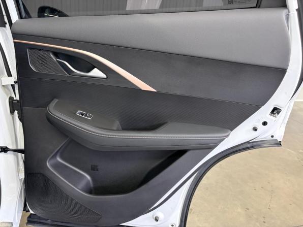 Omoda C5 I с пробегом 2024 года, цена 1 787 000 рублей, 26120 км, внедорожник, Автокод Объявления