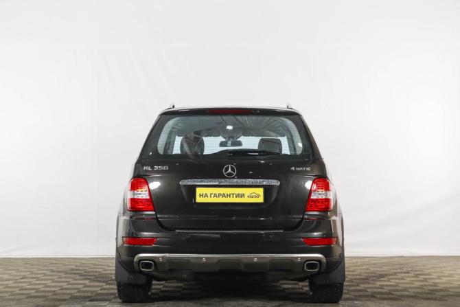 Mercedes-Benz M-Класс II (W164) Рестайлинг с пробегом 2010 года, цена 1 749 000 рублей, 165128 км, внедорожник, Автокод Объявления