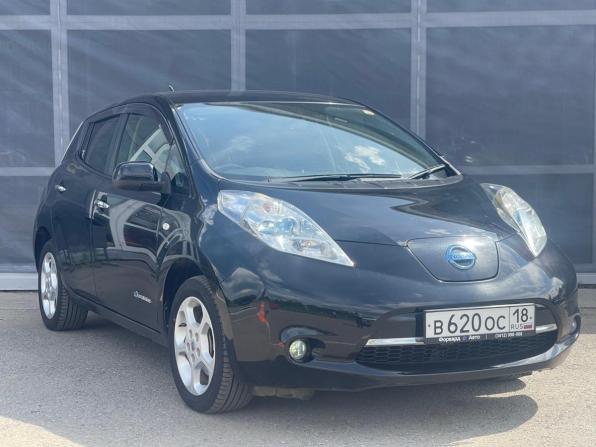 Nissan Leaf I (ZE0/AZE0)