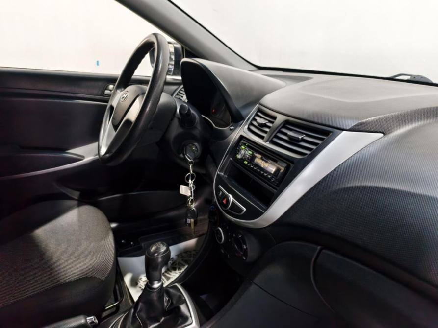 Hyundai Solaris I Курск  - изображение 7