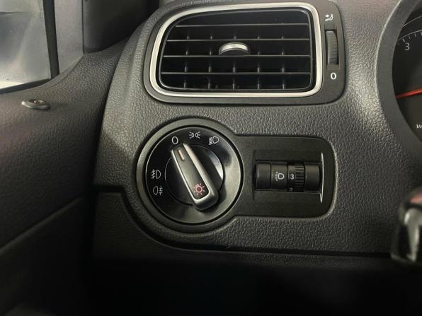 Volkswagen Polo V с пробегом 2012 года, цена 739 000 рублей, 203075 км, седан, Автокод Объявления