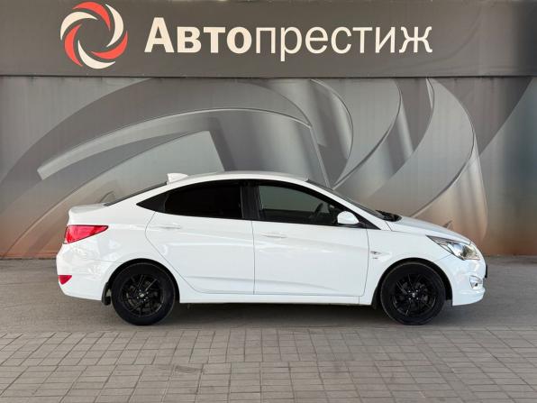 Hyundai Solaris I Рестайлинг с пробегом 2016 года, цена 949 000 рублей, 126100 км, седан, Автокод Объявления