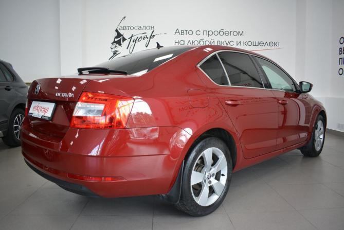 Skoda Octavia III (A7) Рестайлинг с пробегом 2018 года, цена 1 899 000 рублей, 143000 км, лифтбек, Автокод Объявления