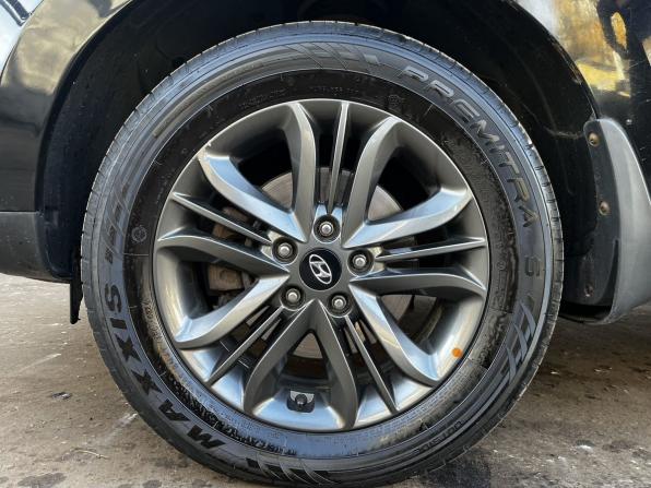 Hyundai ix35 I Рестайлинг с пробегом 2015 года, цена 1 150 000 рублей, 320366 км, внедорожник, Автокод Объявления