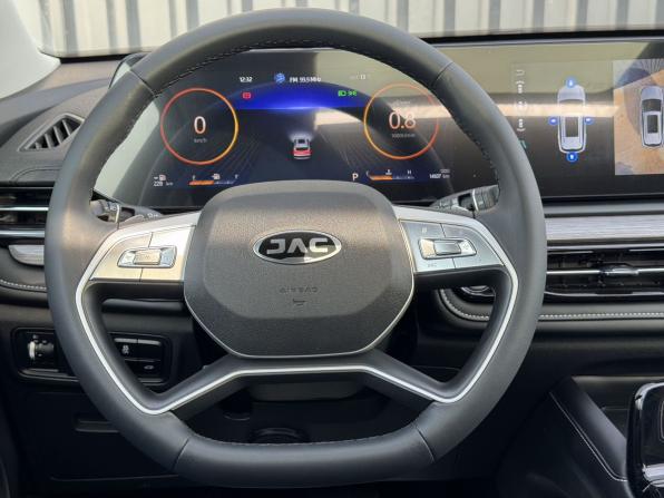 JAC JS6 с пробегом 2024 года, цена 1 770 000 рублей, 15000 км, внедорожник, Автокод Объявления