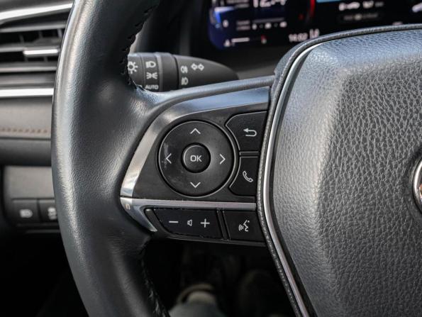 Toyota Camry VIII (XV70) Рестайлинг с пробегом 2022 года, цена 3 395 000 рублей, 58779 км, седан, Автокод Объявления