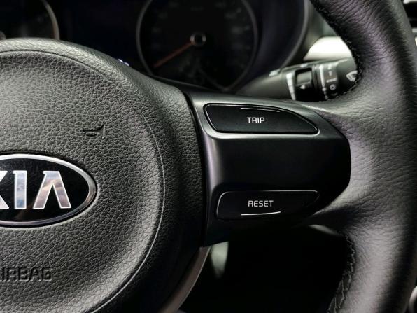 Kia Rio IV с пробегом 2018 года, цена 1 260 000 рублей, 124100 км, седан, Автокод Объявления