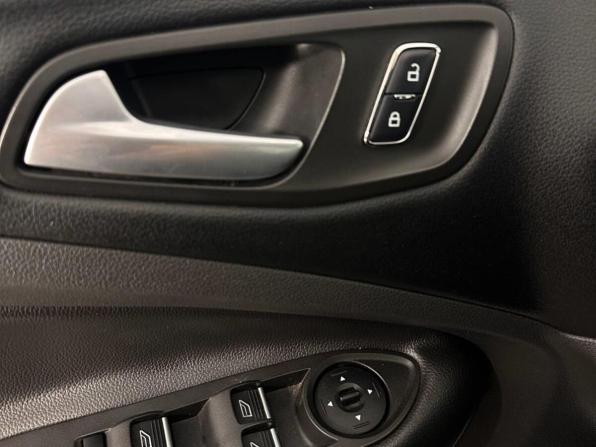 Ford Kuga II с пробегом 2015 года, цена 1 210 000 рублей, 204476 км, внедорожник, Автокод Объявления