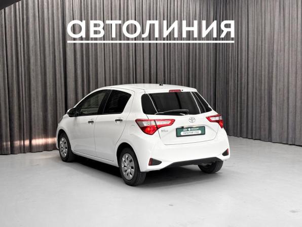 Toyota Vitz III (XP130) Рестайлинг 2 с пробегом 2019 года, цена 999 000 рублей, 94946 км, хэтчбек, Автокод Объявления