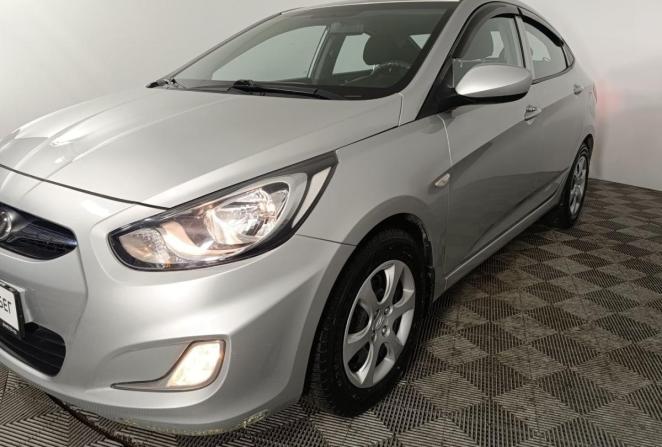 Hyundai Solaris I с пробегом 2014 года, цена 830 000 рублей, 142500 км, седан, Автокод Объявления
