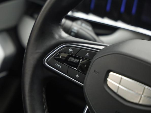 Geely Atlas II с пробегом 2023 года, цена 2 449 777 рублей, 62200 км, внедорожник, Автокод Объявления