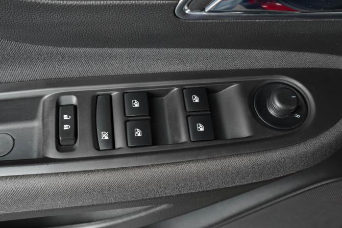 Opel Mokka I с пробегом 2014 года, цена 1 229 000 рублей, 114000 км, внедорожник, Автокод Объявления