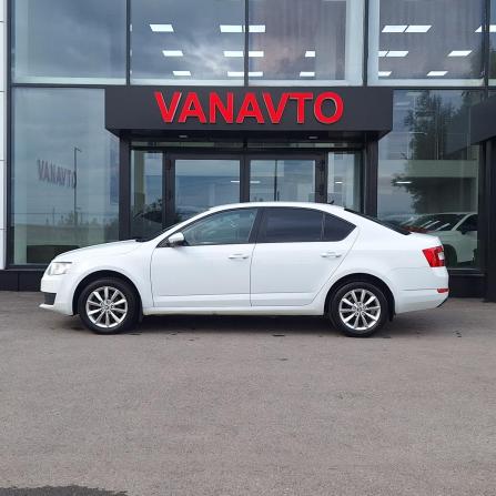 Skoda Octavia III (A7) с пробегом 2017 года, цена 1 585 000 рублей, 119595 км, лифтбек, Автокод Объявления