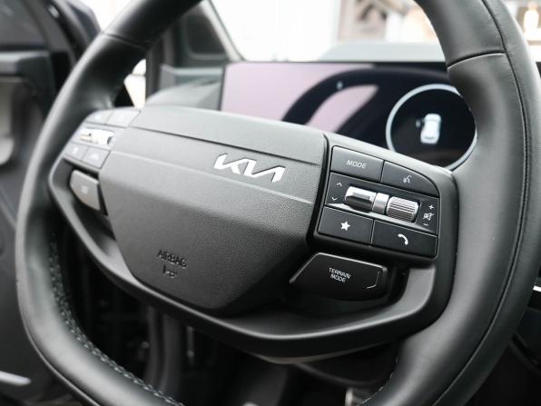 Kia Sportage V с пробегом 2025 года, цена 4 979 900 рублей, 5000 км, внедорожник, Автокод Объявления