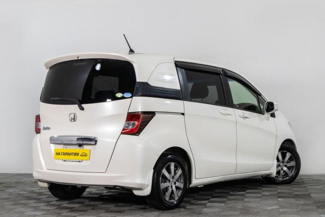 Honda Freed I с пробегом 2012 года, цена 1 049 000 рублей, 130000 км, компактвэн, Автокод Объявления