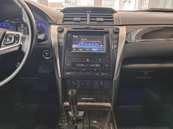 Toyota Camry VII (XV50) Рестайлинг с пробегом 2015 года, цена 1 949 000 рублей, 162098 км, седан, Автокод Объявления