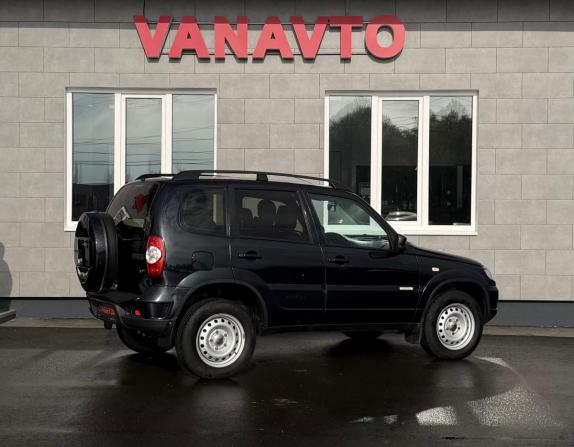 Chevrolet Niva I Рестайлинг с пробегом 2017 года, цена 640 000 рублей, 174340 км, внедорожник, Автокод Объявления