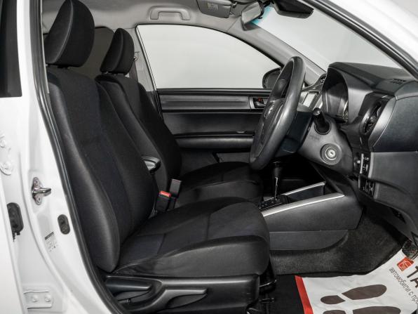 Toyota Corolla XI (E160 E170 E180) Рестайлинг 1 с пробегом 2016 года, цена 1 079 500 рублей, 138386 км, универсал, Автокод Объявления