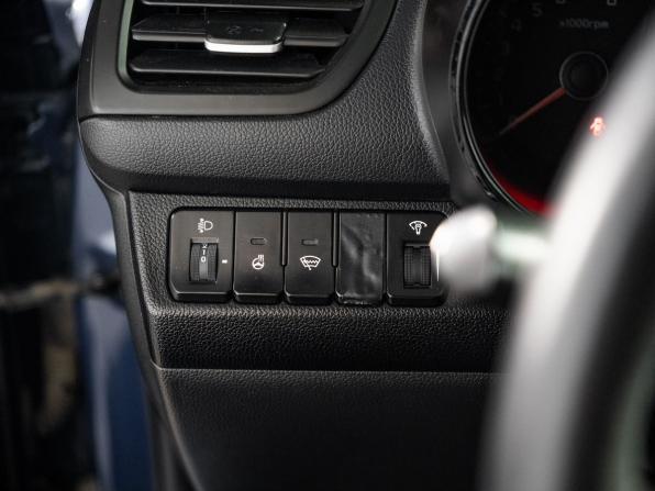 Kia Rio III Рестайлинг с пробегом 2016 года, цена 1 025 000 рублей, 104891 км, седан, Автокод Объявления