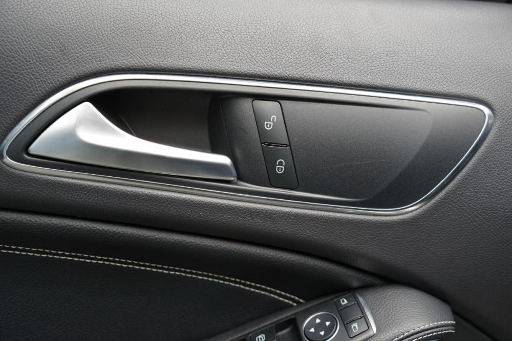Mercedes-Benz GLA I (X156) Крым  - изображение 12