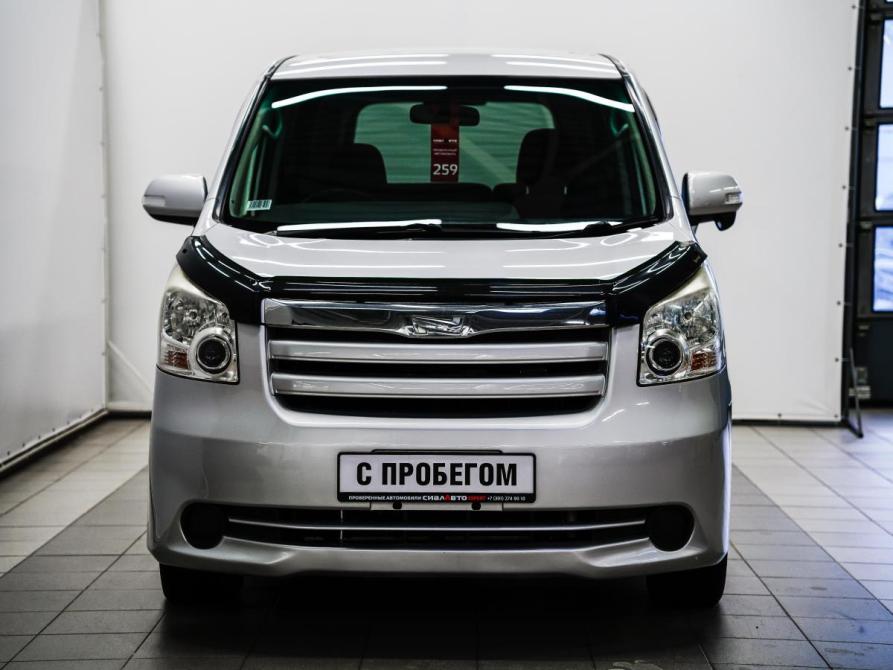 Toyota Noah II (R70) Красноярск  - изображение 3