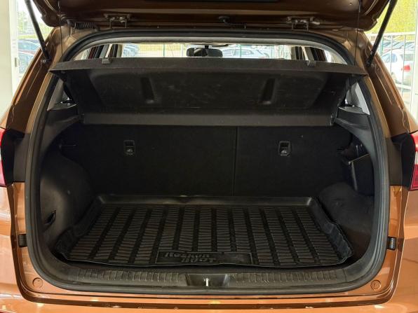 Hyundai Creta I с пробегом 2017 года, цена 1 697 000 рублей, 120743 км, внедорожник, Автокод Объявления