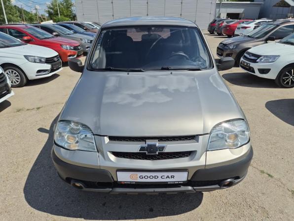 Chevrolet Niva I Рестайлинг с пробегом 2011 года, цена 560 000 рублей, 77146 км, внедорожник, Автокод Объявления
