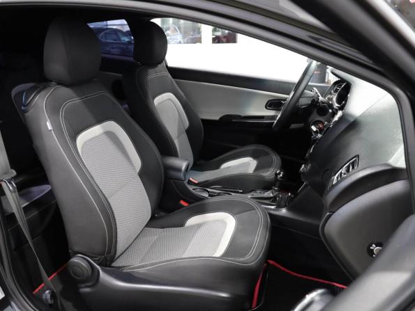 Kia Ceed II с пробегом 2014 года, цена 1 259 500 рублей, 111305 км, хэтчбек, Автокод Объявления