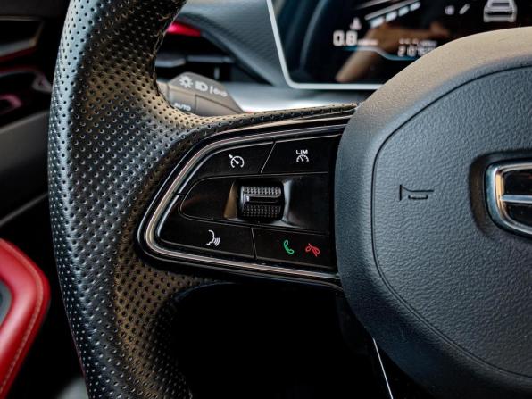 Geely Coolray I Рестайлинг с пробегом 2023 года, цена 2 010 000 рублей, 21076 км, внедорожник, Автокод Объявления