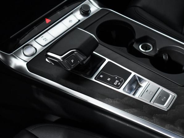 Audi A6 V (C8) с пробегом 2020 года, цена 2 960 000 рублей, 91403 км, седан, Автокод Объявления