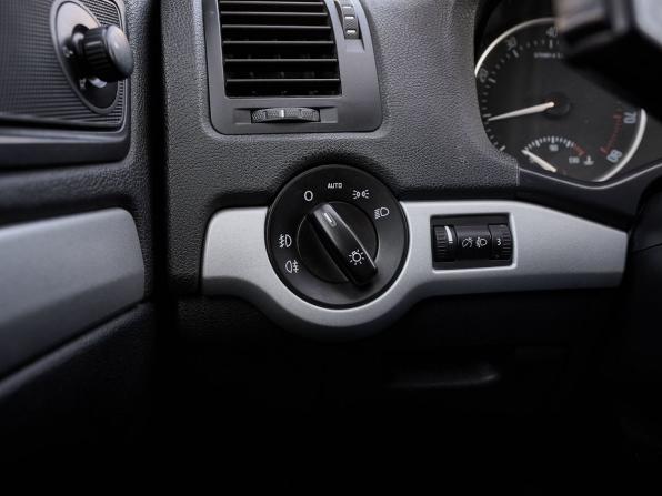 Skoda Octavia II (A5) Рестайлинг с пробегом 2013 года, цена 670 000 рублей, 309104 км, лифтбек, Автокод Объявления