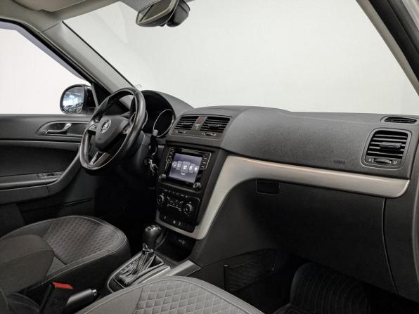 Skoda Yeti I Рестайлинг с пробегом 2016 года, цена 1 695 000 рублей, 79000 км, внедорожник, Автокод Объявления