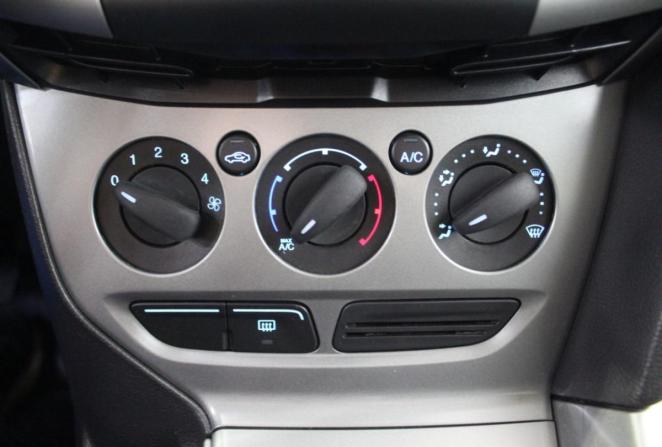 Ford Focus III с пробегом 2014 года, цена 1 035 000 рублей, 128562 км, хэтчбек, Автокод Объявления