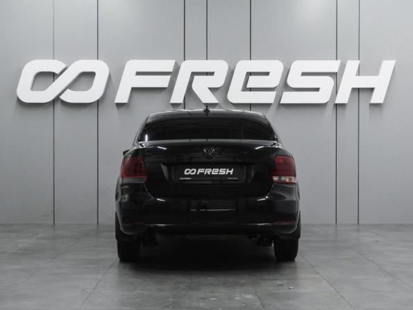 Volkswagen Polo V Рестайлинг с пробегом 2019 года, цена 1 299 000 рублей, 114720 км, седан, Автокод Объявления