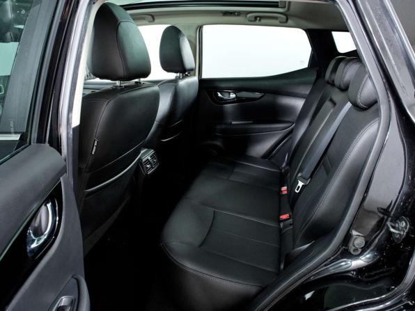 Nissan Qashqai II с пробегом 2018 года, цена 1 798 000 рублей, 122191 км, внедорожник, Автокод Объявления