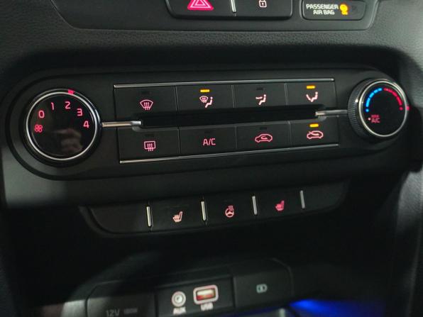 Kia Ceed III с пробегом 2019 года, цена 1 671 000 рублей, 90901 км, хэтчбек, Автокод Объявления