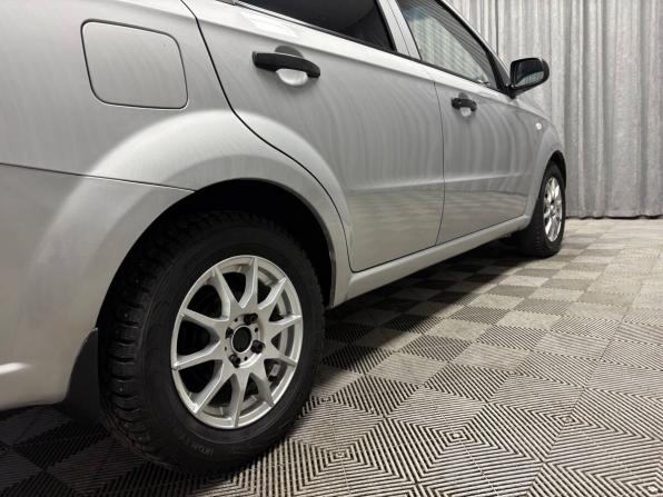 Chevrolet Aveo I Рестайлинг с пробегом 2009 года, цена 370 000 рублей, 208484 км, седан, Автокод Объявления