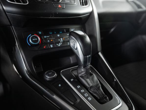Ford Focus III Рестайлинг с пробегом 2017 года, цена 1 240 000 рублей, 119883 км, седан, Автокод Объявления