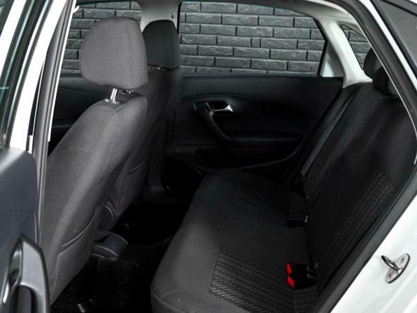 Volkswagen Polo V Рестайлинг с пробегом 2016 года, цена 1 130 000 рублей, 109368 км, седан, Автокод Объявления
