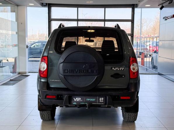 Chevrolet Niva I Рестайлинг с пробегом 2015 года, цена 645 000 рублей, 137623 км, внедорожник, Автокод Объявления