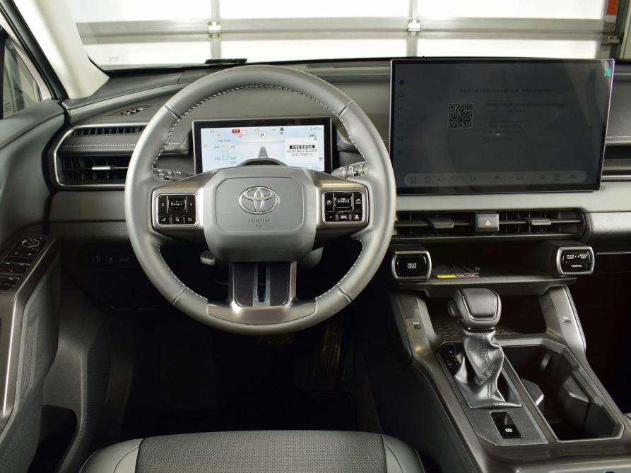 Toyota RAV4 VI (XA60) Кемерово  - изображение 12