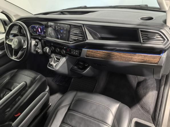 Volkswagen Multivan T6 Рестайлинг с пробегом 2020 года, цена 6 377 000 рублей, 104461 км, минивэн, Автокод Объявления