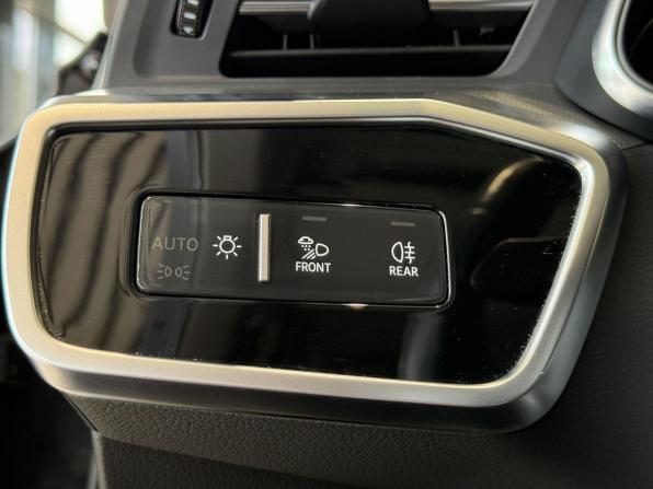 Audi A6 V (C8) с пробегом 2021 года, цена 3 470 000 рублей, 120432 км, седан, Автокод Объявления