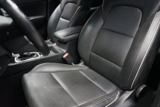 Kia Sportage IV Рестайлинг с пробегом 2018 года, цена 2 665 000 рублей, 98200 км, внедорожник, Автокод Объявления