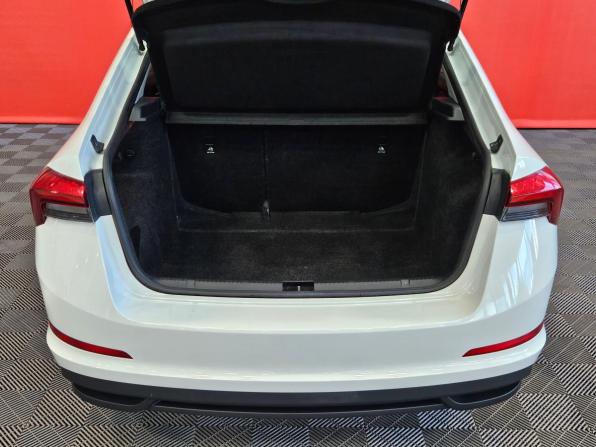 Skoda Rapid II с пробегом 2020 года, цена 1 359 000 рублей, 76682 км, лифтбек, Автокод Объявления