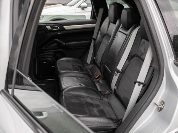 Porsche Cayenne II (958) с пробегом 2012 года, цена 2 150 000 рублей, 230355 км, внедорожник, Автокод Объявления