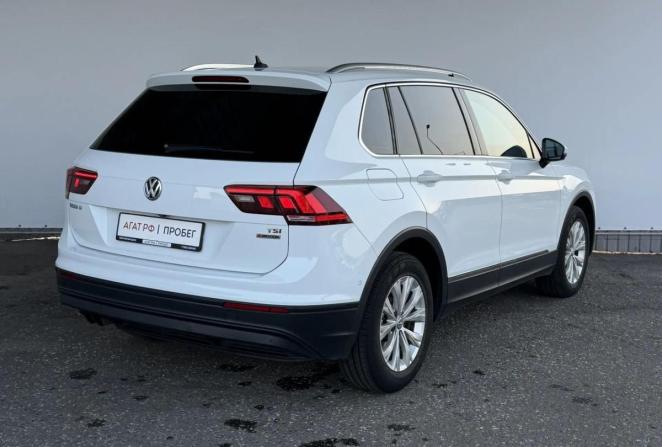 Volkswagen Tiguan II с пробегом 2017 года, цена 2 400 000 рублей, 87815 км, внедорожник, Автокод Объявления