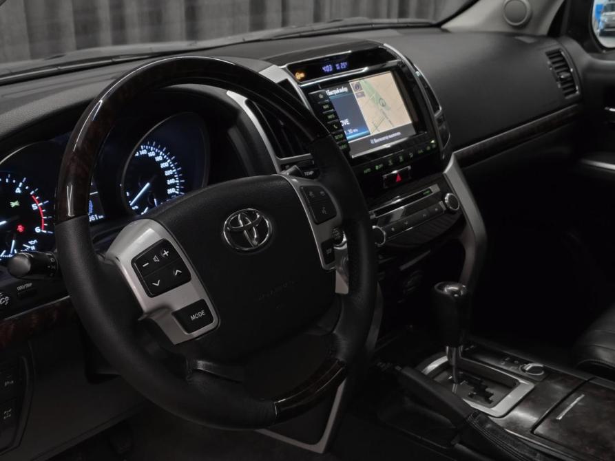 Toyota Land Cruiser 200 Series Рестайлинг 1 Красноярск  - изображение 12