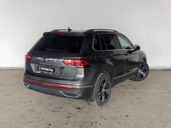 Volkswagen Tiguan II Рестайлинг с пробегом 2021 года, цена 3 350 000 рублей, 51177 км, внедорожник, Автокод Объявления